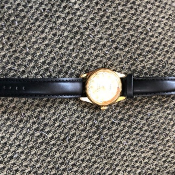 Oris - Picture 2 of 4